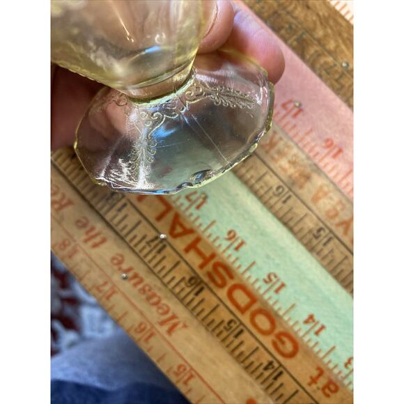 1932 ROXANA YELLOW FOOTED SHERBET HAZEL ATLAS Depression Glass Read - Picture 12 of 12